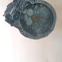 Cambio Renault Trafic 1.9 DCI 6M anno 2002/5