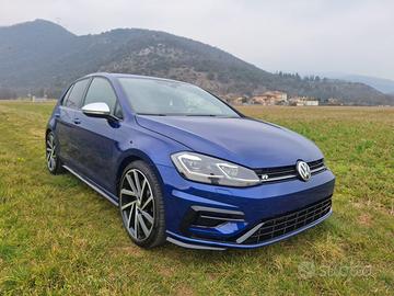 Golf R