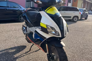 Aprilia SR 50 2t in buone condizioni