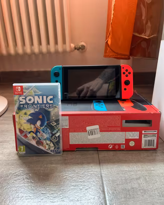Nintendo Switch V2 completa+sonic e custodia