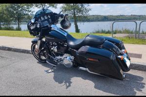 hHarley street glide M8 -107