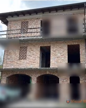 Immobile in asta di 335 m² a Novi Ligure