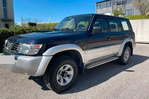 Nissan Patrol GR Y61 LE Wagon 3.0 TDI Turbo 2002
