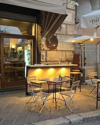 Attività di enoteca