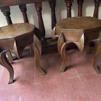 Coppia di comodini/sgabelli in legno