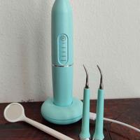 Spazzolino elettrico per denti €8