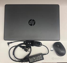 Computer Portatile HP 255 G8 15.6”