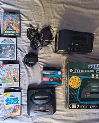 SEGA MEGA DRIVE 2 CON 8 GIOCHI E TV 