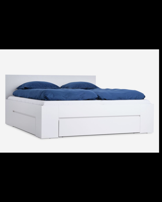 Letto matrimoniale con doghe