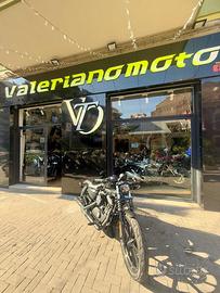 Harley Davidson 883 anno 2016 da VALERIANOMOTO