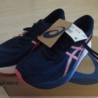 Asics corsa su strada con carbonio NUOVE