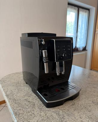 Macchina da caffe automatica Delonghi