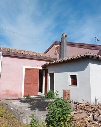 6000 mq di agrumeto + fabbricato rurale linera