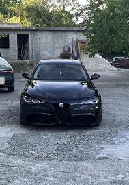 Alfa Romeo giulia 2.2 180cv