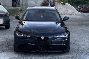 Alfa Romeo giulia 2.2 180cv