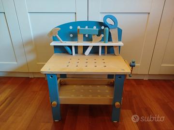 Banco da lavoro compatto in legno per bambini