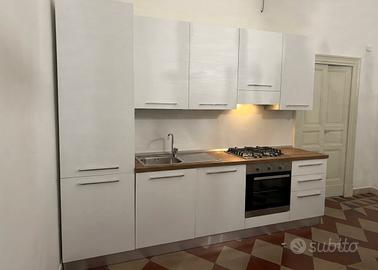 Cucina lineare 290/h240