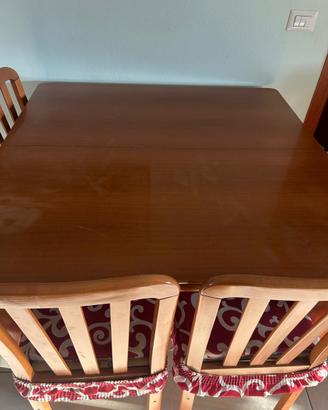 Tavolo allungabile in legno