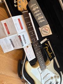 Fender Stratocaster USA 50th anniversary 1954-2004