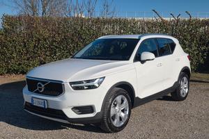 Volvo XC40 T2 Business FINANZIABILE