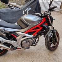 Suzuki gladius 650 - 2011