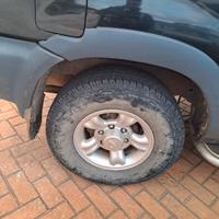 cerchi e gomme terrano 2