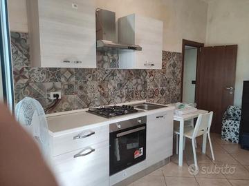 Ostia levante monolocale con balcone