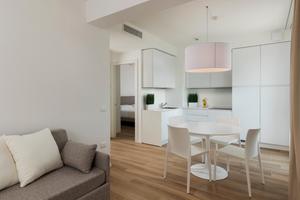 Bilocale elegante a Riccione - Estate 2026