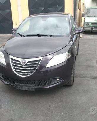 Lancia ypsilon 2013 1.2 169a4000 demolito ricambi