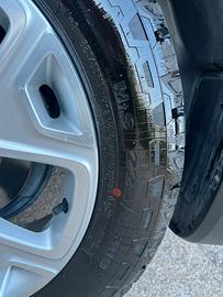 Gomme M+s 225 55 R18 jeep