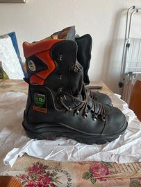 Scarponi antitaglio treemme