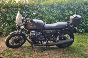 Moto Guzzi V7 III stone - pochissimi chilometri
