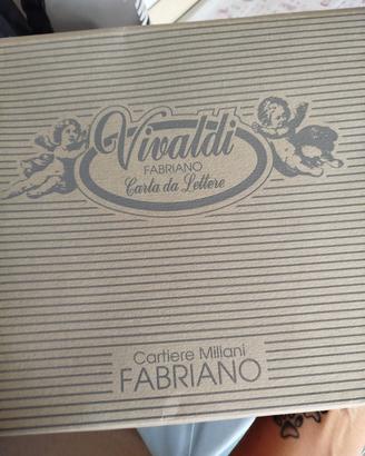 carta da lettere azzurra collezione vivaldi fabria