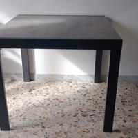 Tavolo quadrato allungabile 