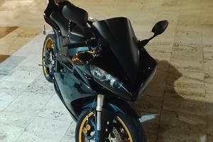  r1 black Gold 