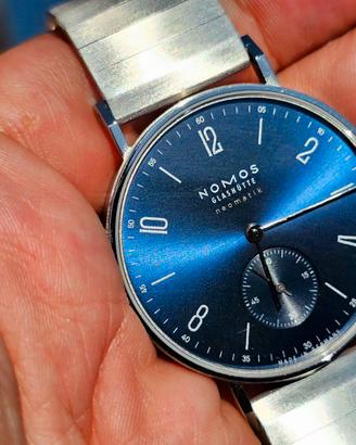 Nomos Tangente Blau Gold