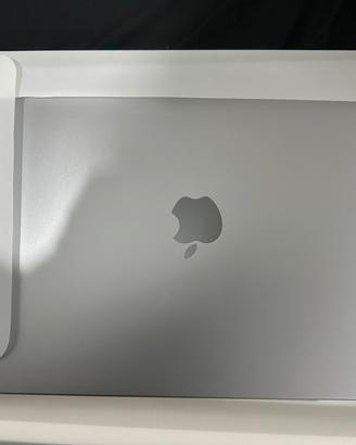 Apple macbook pro 16” M2