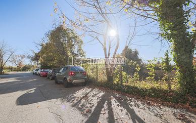 TERRENO IN ZONA TRANQUILLA E RESIDENZIALE