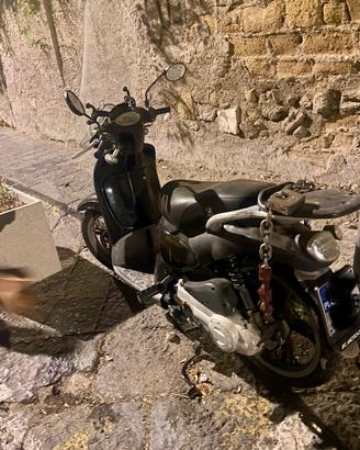 scarabeo 100 targa polacca - napoli  600 euro