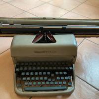 bella macchina da scrivere d'epoca