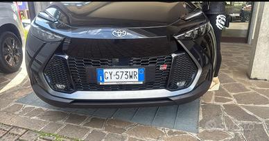 Toyota C-hr GR sport hero