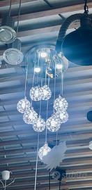 Lampadari nuovi ancora imballati