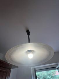 Lampadario tondo  in vetro satinato