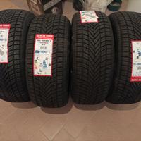 Gomme auto 205/55/16 quattro stagioni