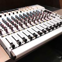 🎚️ MIXER  Behringer Eurorack MX2004 v.A 20 canali