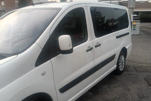 Fiat Scudo 9 posti anno 2015