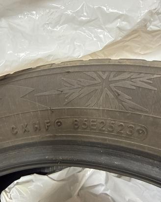 4 Pneumatici gomme 205/55/r17