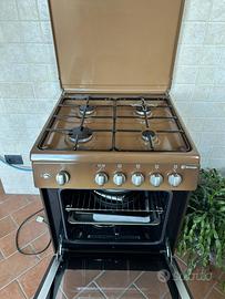 Cucina a gas Tecnogas - 4 fuochi con forno a gas