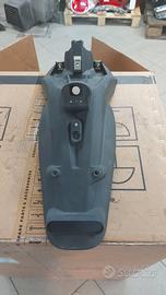 PARAFANGO POST. BEVERLY 125--300