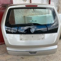 Portellone lancia musa